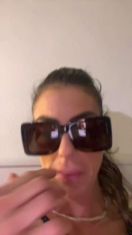 Crystal9898 webcam model stream image