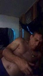 UntouchableLove webcam model stream image