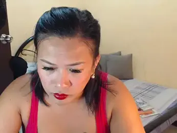 Hugecocklady webcam model stream image