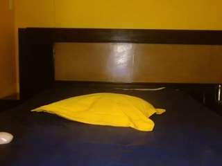 thekelliecapri webcam model stream image