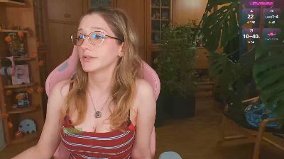 LunaNicole webcam model stream image