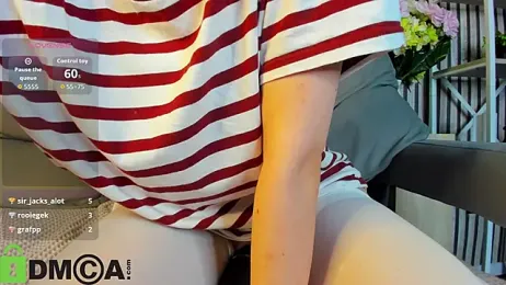 Little_Chips webcam model stream image