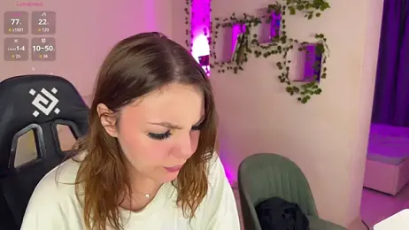 RobertAndLinela webcam model stream image