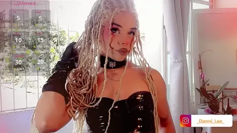 DanniLee_ webcam model stream image