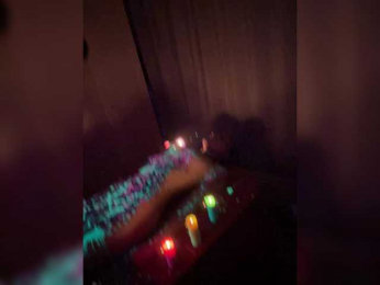 YuGoVi webcam model stream image