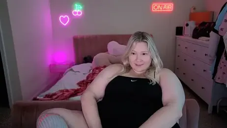 PiggyRose webcam model stream image