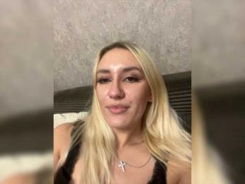 44enji webcam model stream image