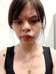 _Isabella-7 webcam model stream image