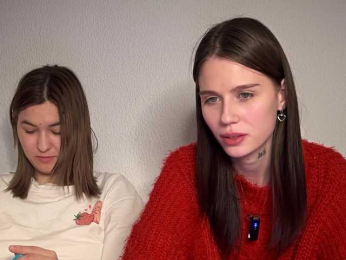 _Two_Chicks_ webcam model stream image