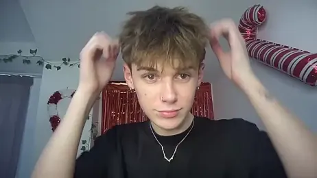 Milk_Guy webcam model stream image