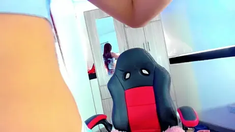 Hellen_moons__ webcam model stream image