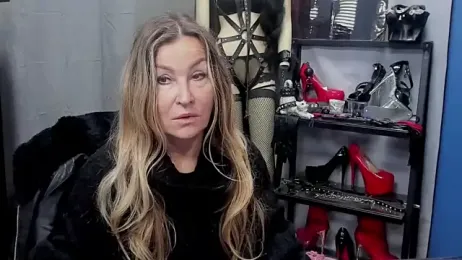 crystaLUX webcam model stream image