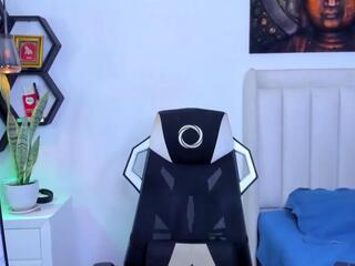 Matthew Santos webcam model stream image