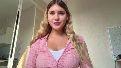 HalleyHinnen webcam model stream image
