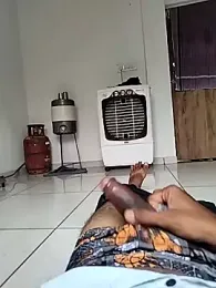 dhruve2010 webcam model stream image