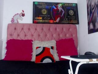 Nala Roy webcam model stream image