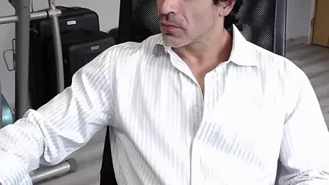 latinoo23bom webcam model stream image