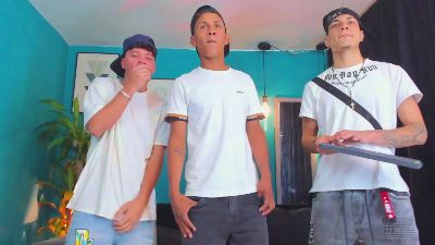 KINGOFHEAVENS_ webcam model stream image