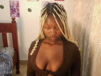 KittyyCat webcam model stream image