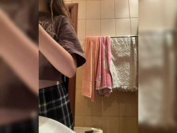 -APELSINKA- webcam bongacams model stream image