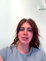 aus_queen webcam model stream image