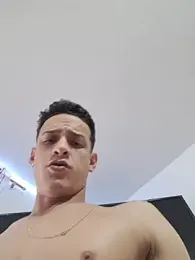 Ethanho0t webcam model stream image