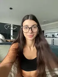 Wildberry_ webcam stripchat model stream image