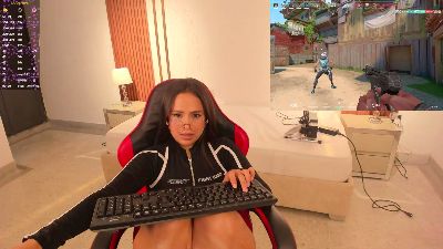 CookiesAndBoots webcam model stream image