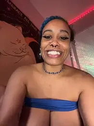 loveluna8 webcam model stream image