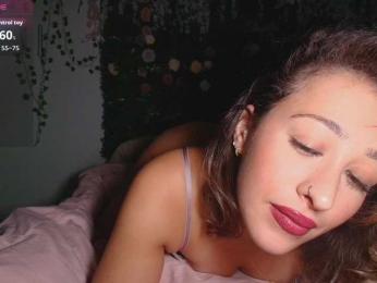 LyraCovee webcam bongacams model stream image