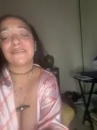 PichyPrettyPussy webcam model stream image