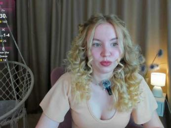 Linda-Bloom webcam bongacams model stream image