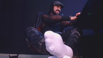 AxelColton webcam model stream image