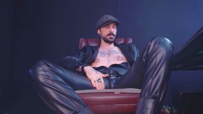 AxelColton webcam model stream image