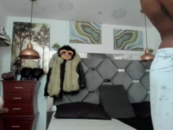 king_fitt_ webcam model stream image