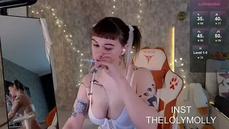 LolyMolli webcam model stream image
