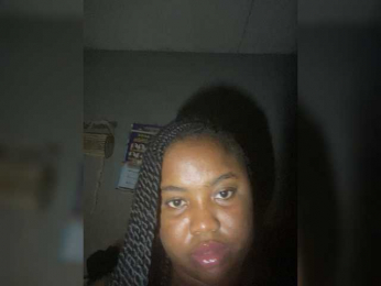 PrettyJade webcam model stream image