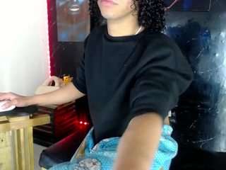 emma-michaelss webcam model stream image