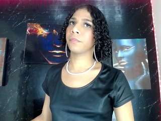 emma-michaelss webcam model stream image