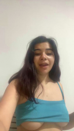 Brujitanina webcam model stream image