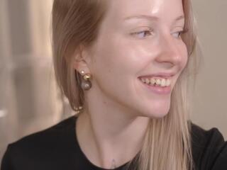 Stella Moorye webcam model stream image