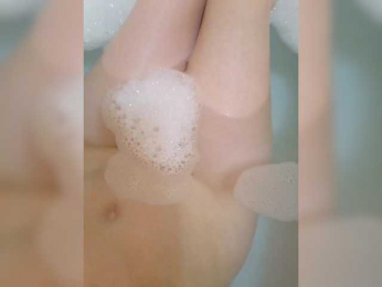 Kroshka-meow webcam model stream image