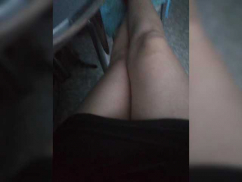 Kroshka-meow webcam model stream image