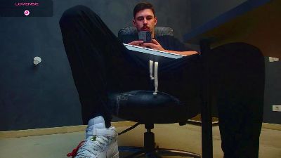 EnzzoRace webcam model stream image