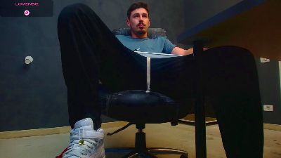 EnzzoRace webcam model stream image