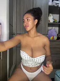 Mia_sweet80 webcam model stream image