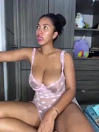 Mia_sweet80 webcam stripchat model stream image