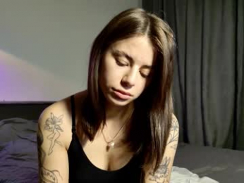 lucyrait webcam model stream image
