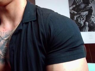 Adamm Turner webcam model stream image