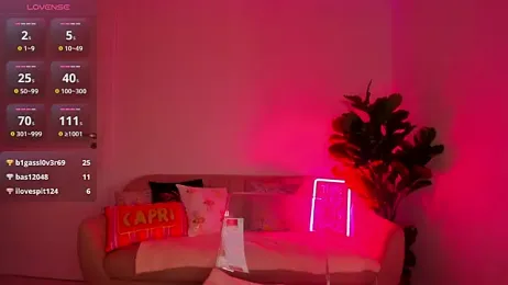 TiaBelle webcam model stream image